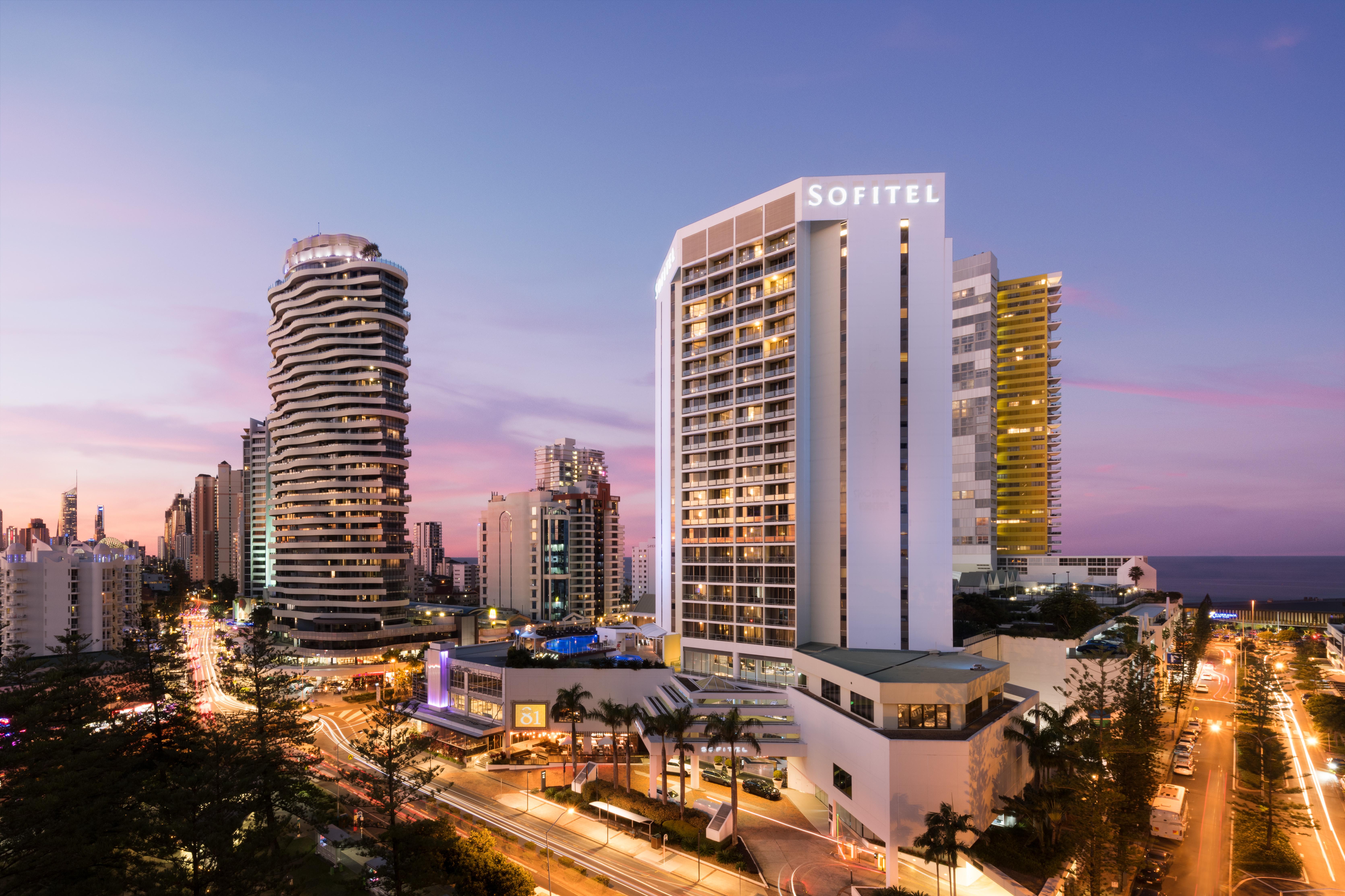 Sofitel Gold Coast Broadbeach Exteriör bild Sofitel Legend The Queen's Land