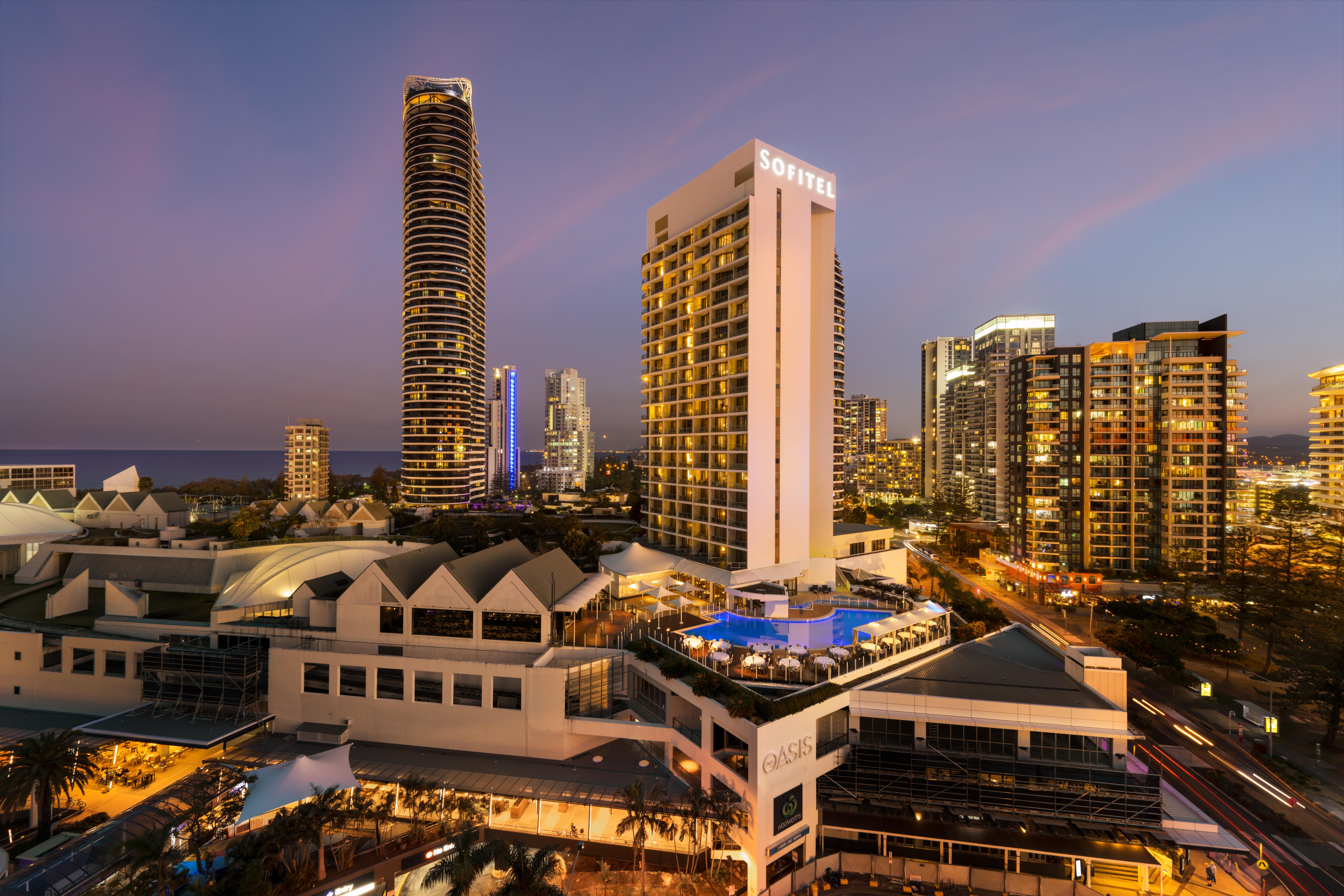 Sofitel Gold Coast Broadbeach Exteriör bild The W Hotel, Gold Coast