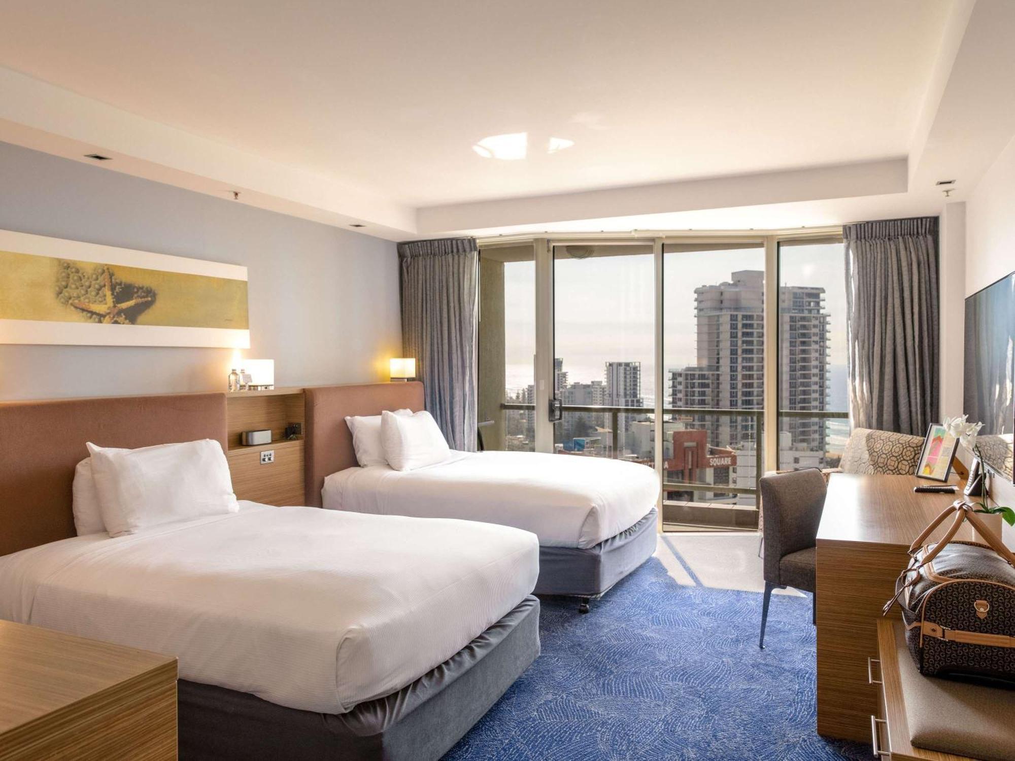 Sofitel Gold Coast Broadbeach Exteriör bild Deluxe Room
