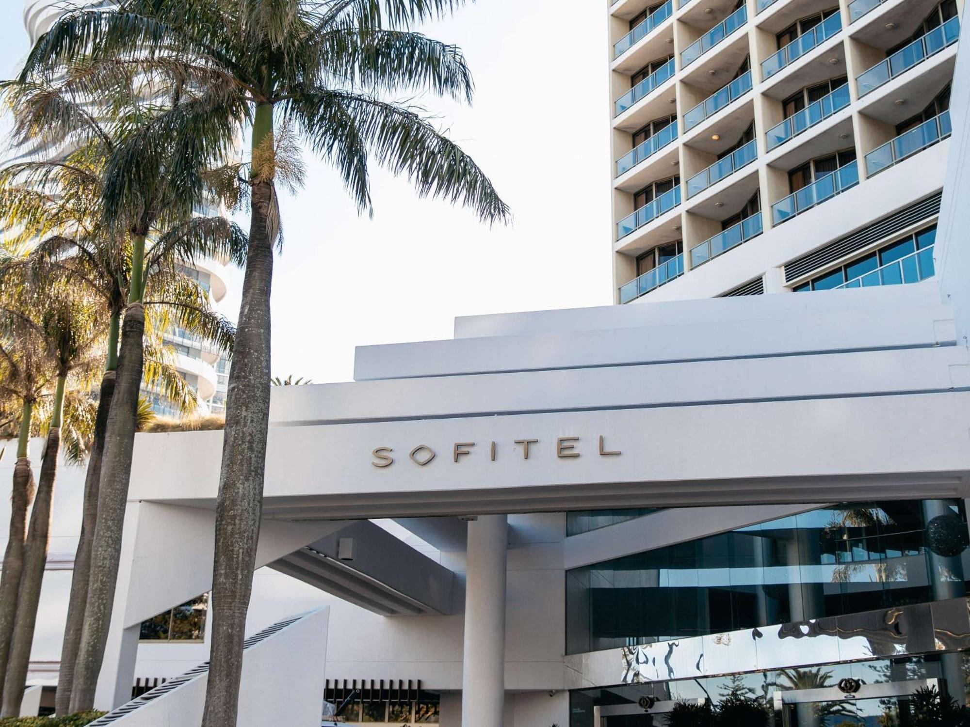 Sofitel Gold Coast Broadbeach Exteriör bild Sofitel Legend Metropole Hanoi