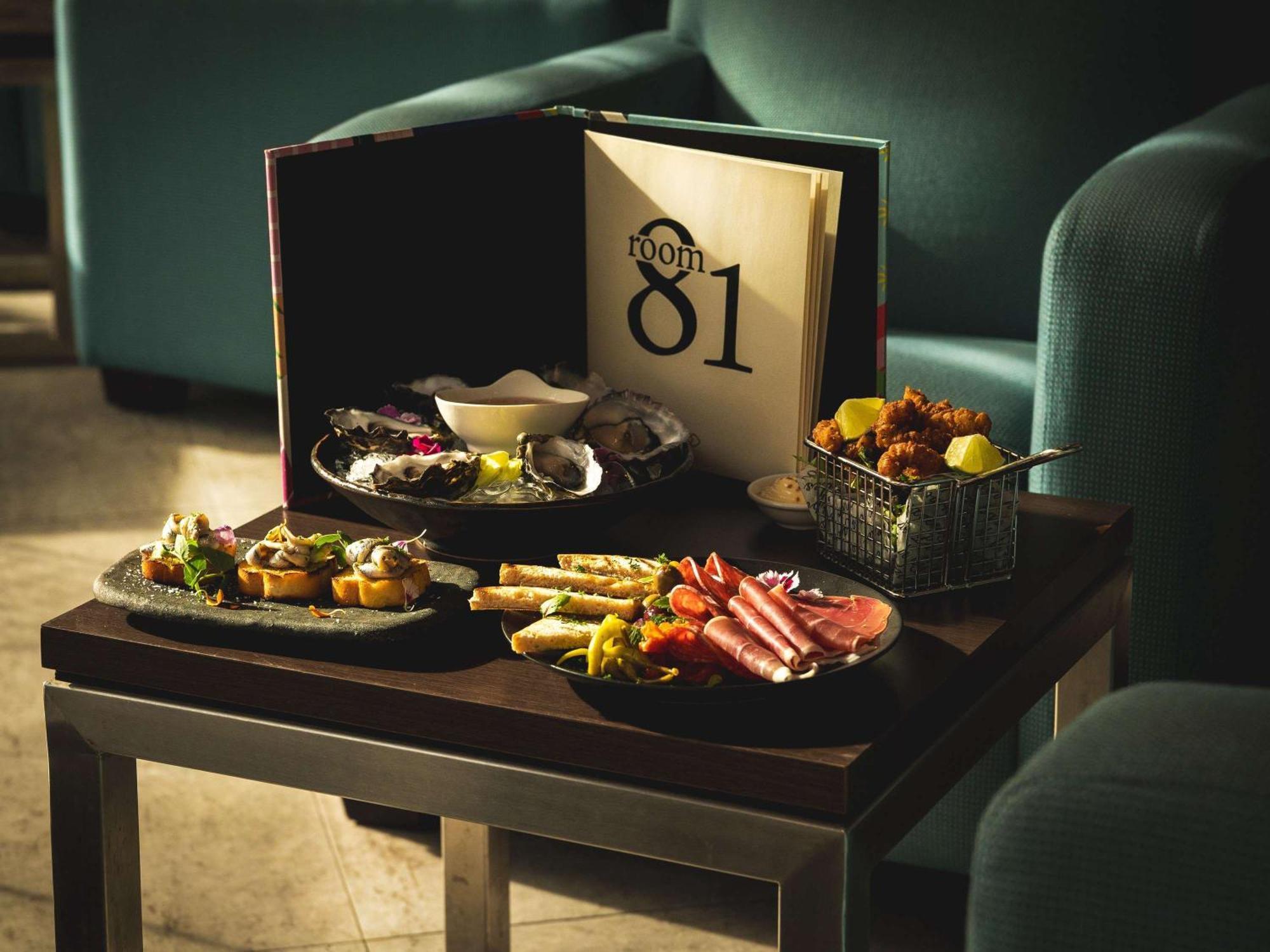 Sofitel Gold Coast Broadbeach Exteriör bild Menu