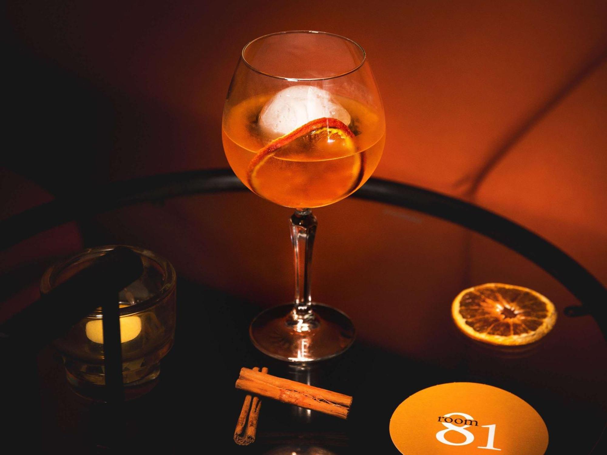 Sofitel Gold Coast Broadbeach Exteriör bild A glass of vermouth